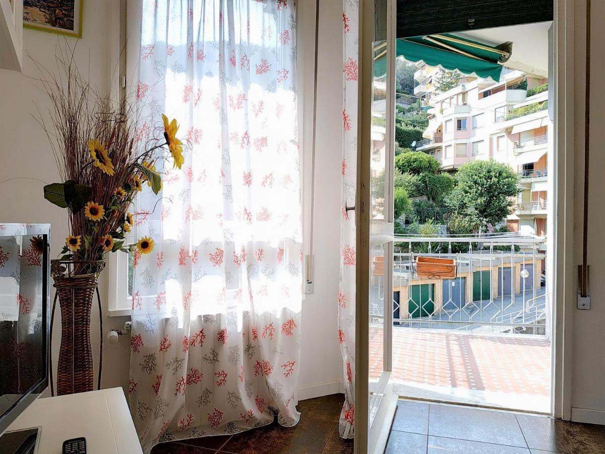 Casaviva - Casa Vacanze Betti A Rapallo Con Terrazza Luaran gambar